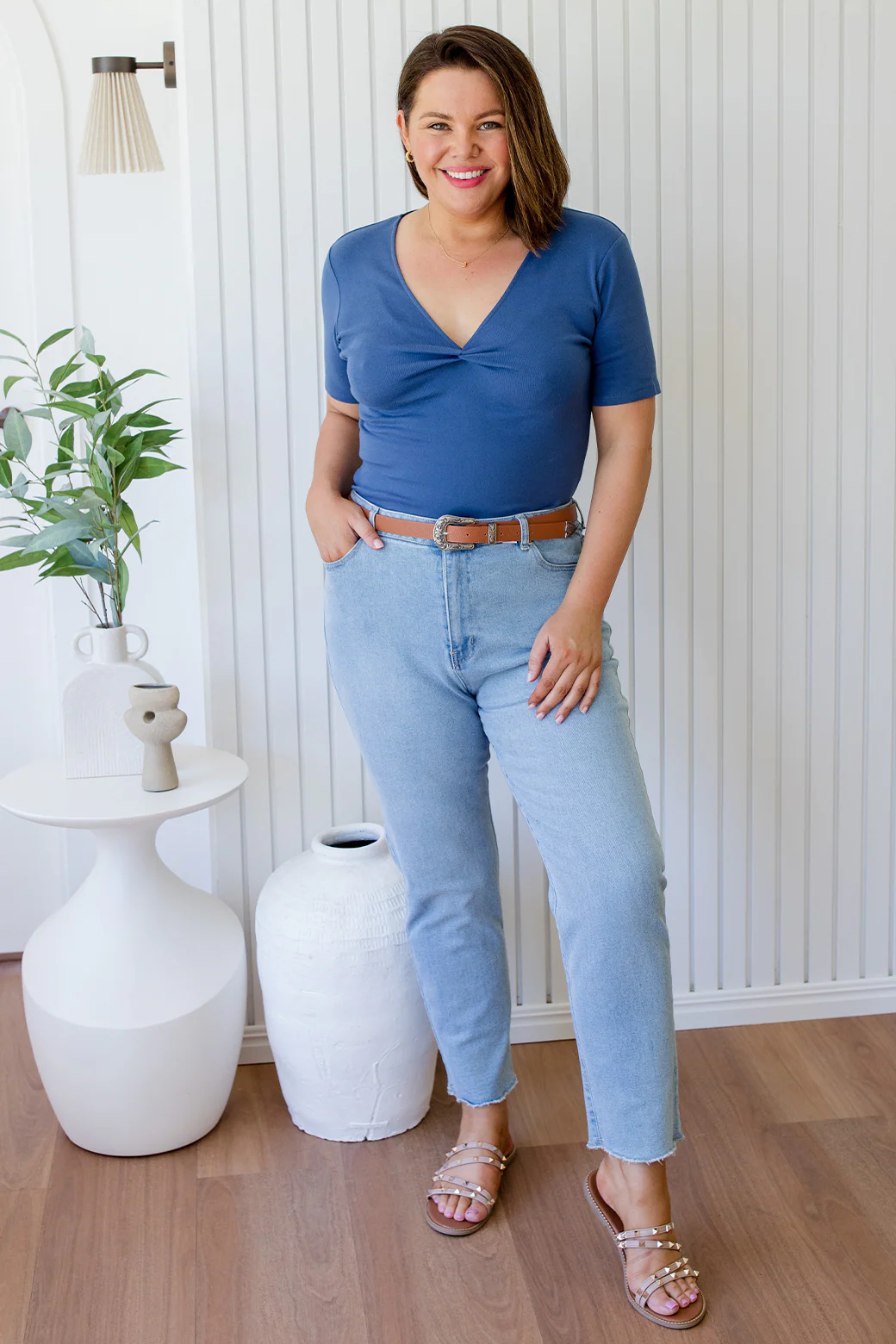Final Sale | Annie Twist Tee Navy - Image 9