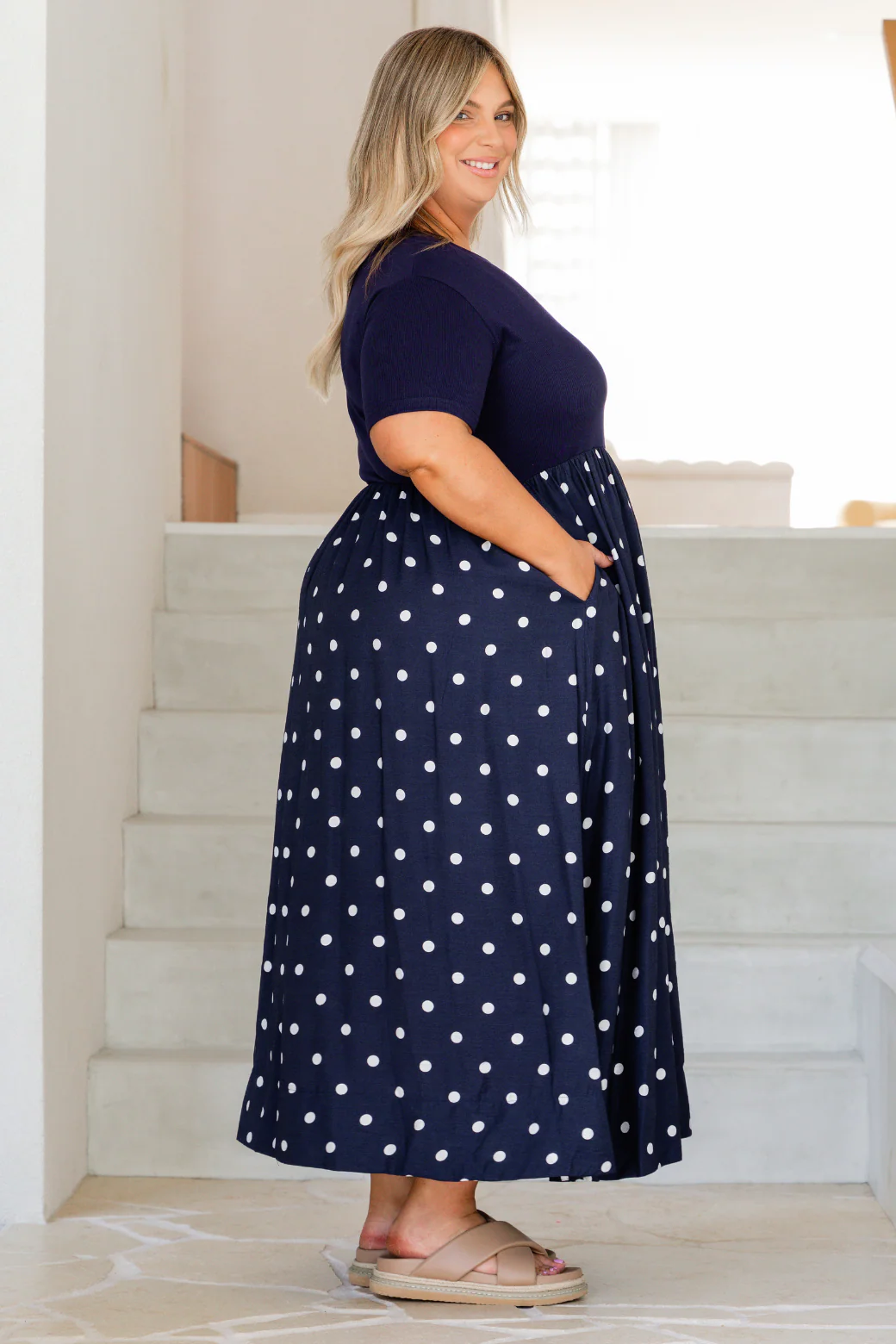 Elka T-Shirt Midi Dress Navy Spot - Image 8