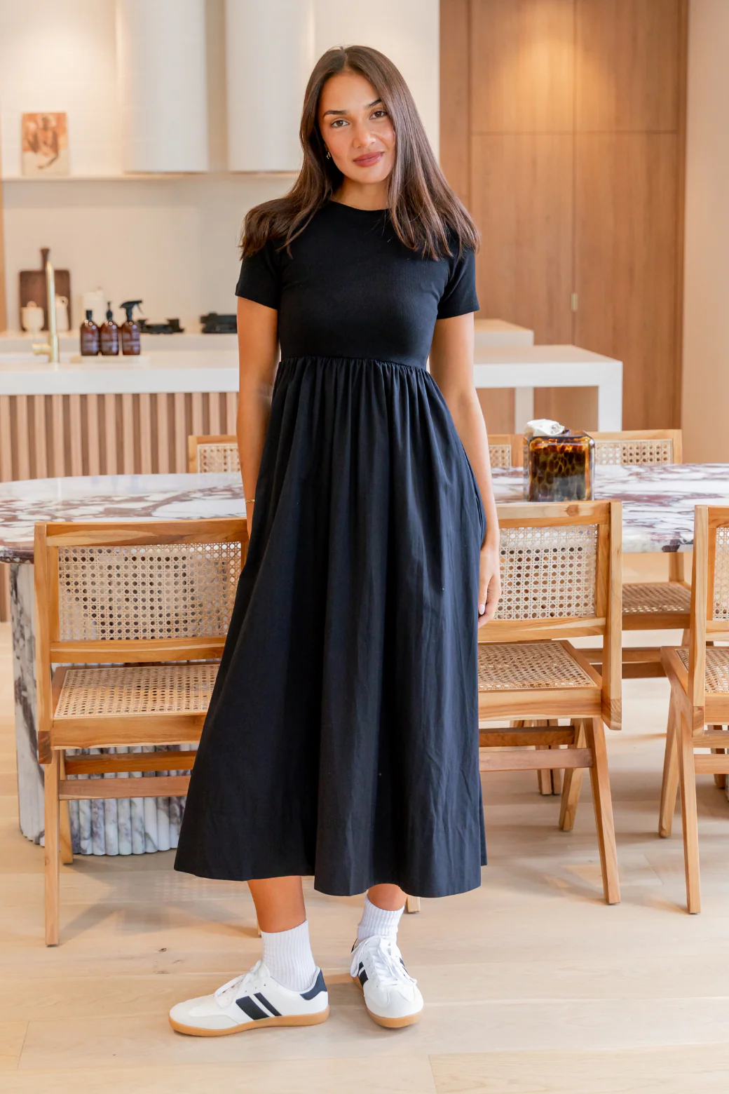 Elka T-shirt Midi Dress Black - Image 4