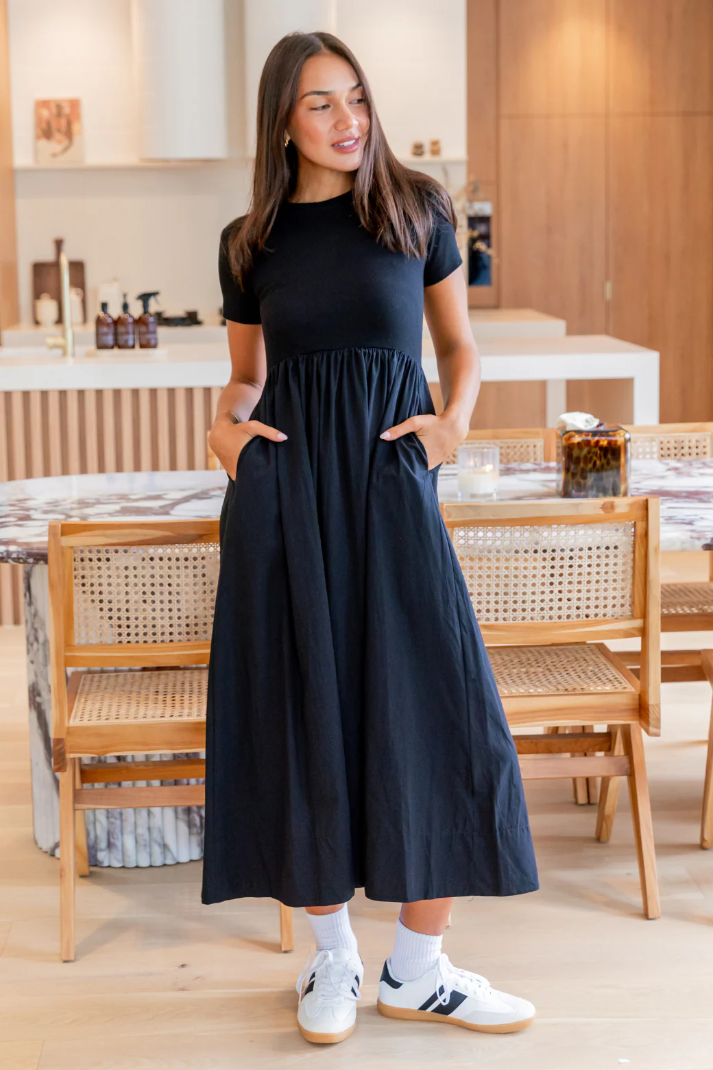 Elka T-shirt Midi Dress Black - Image 6