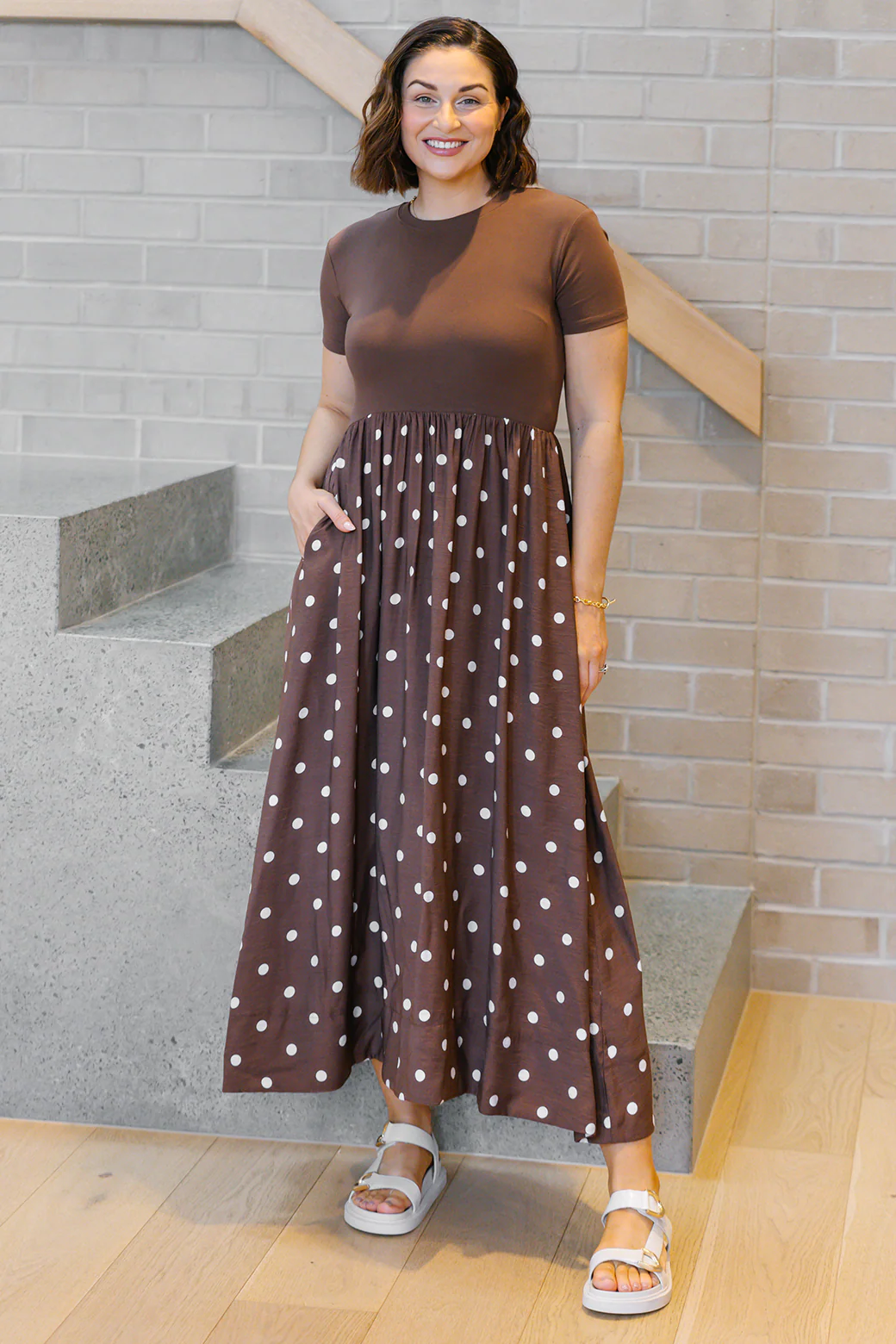Elka T-shirt Midi Dress Choc Spot - Image 4