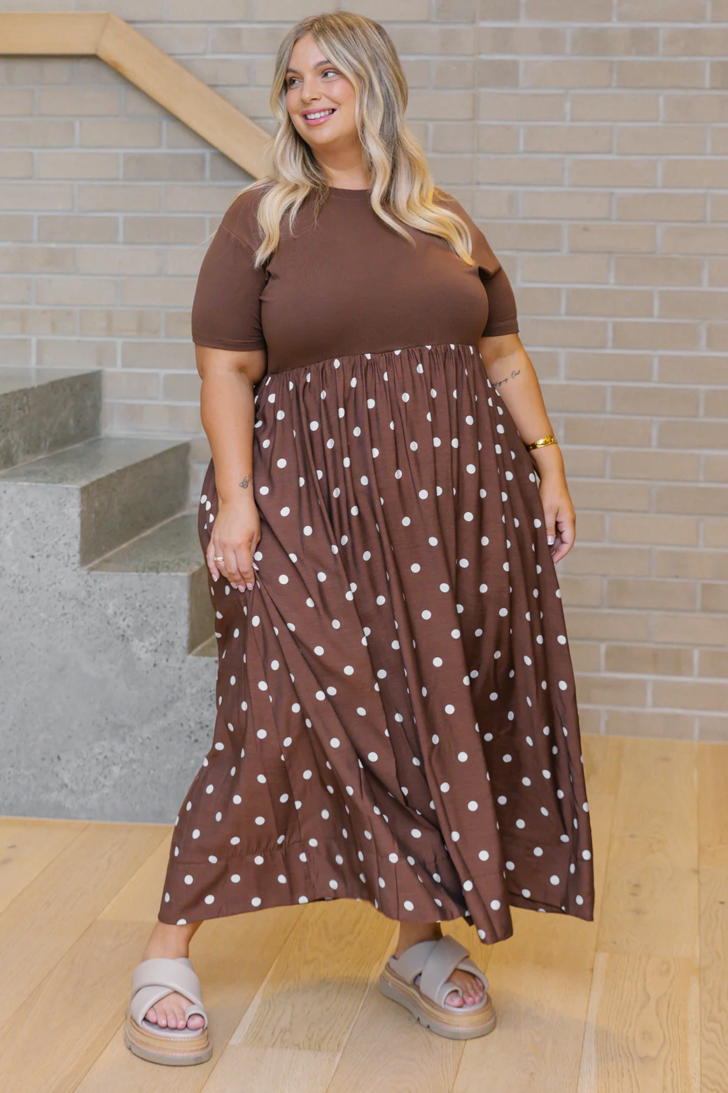 Elka T-shirt Midi Dress Choc Spot - Image 9