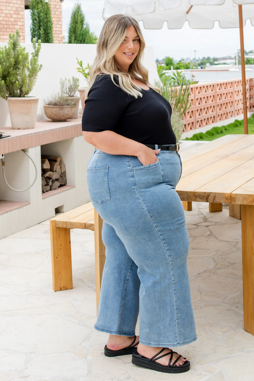 Chloe Stretch Wide Leg Crop Jeans Mid Blue Wash - Image 5